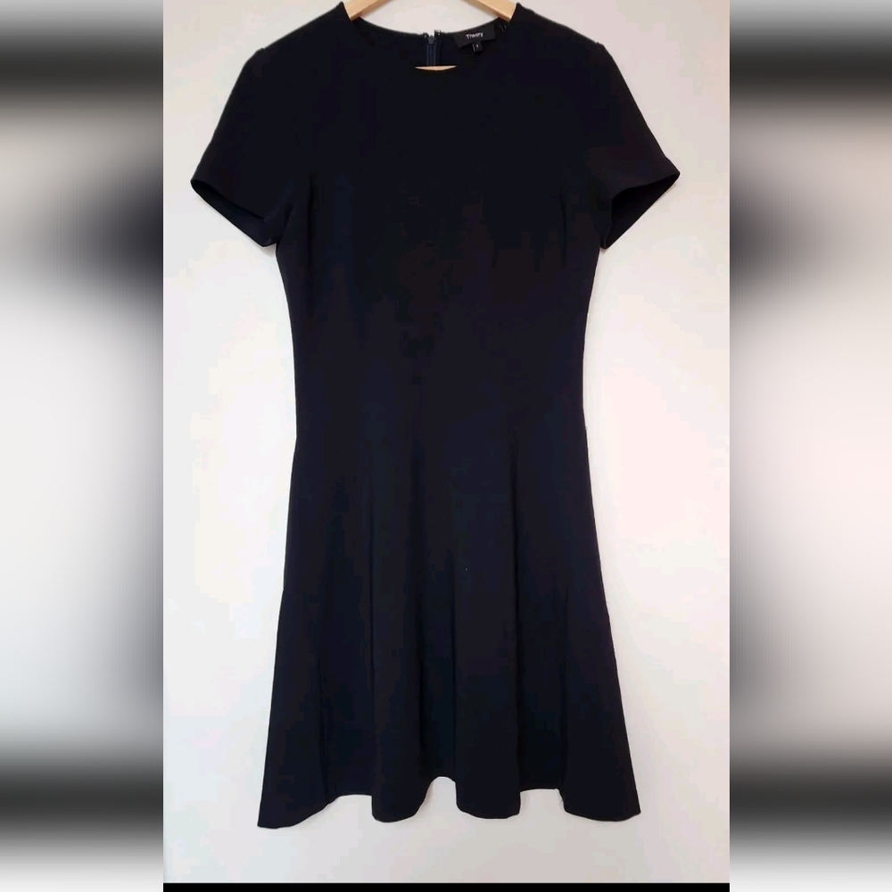 Theory Dress Women's Size 8 Little Black Dress Flare Modest